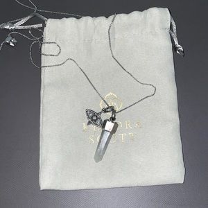 Kendra Scott necklace
